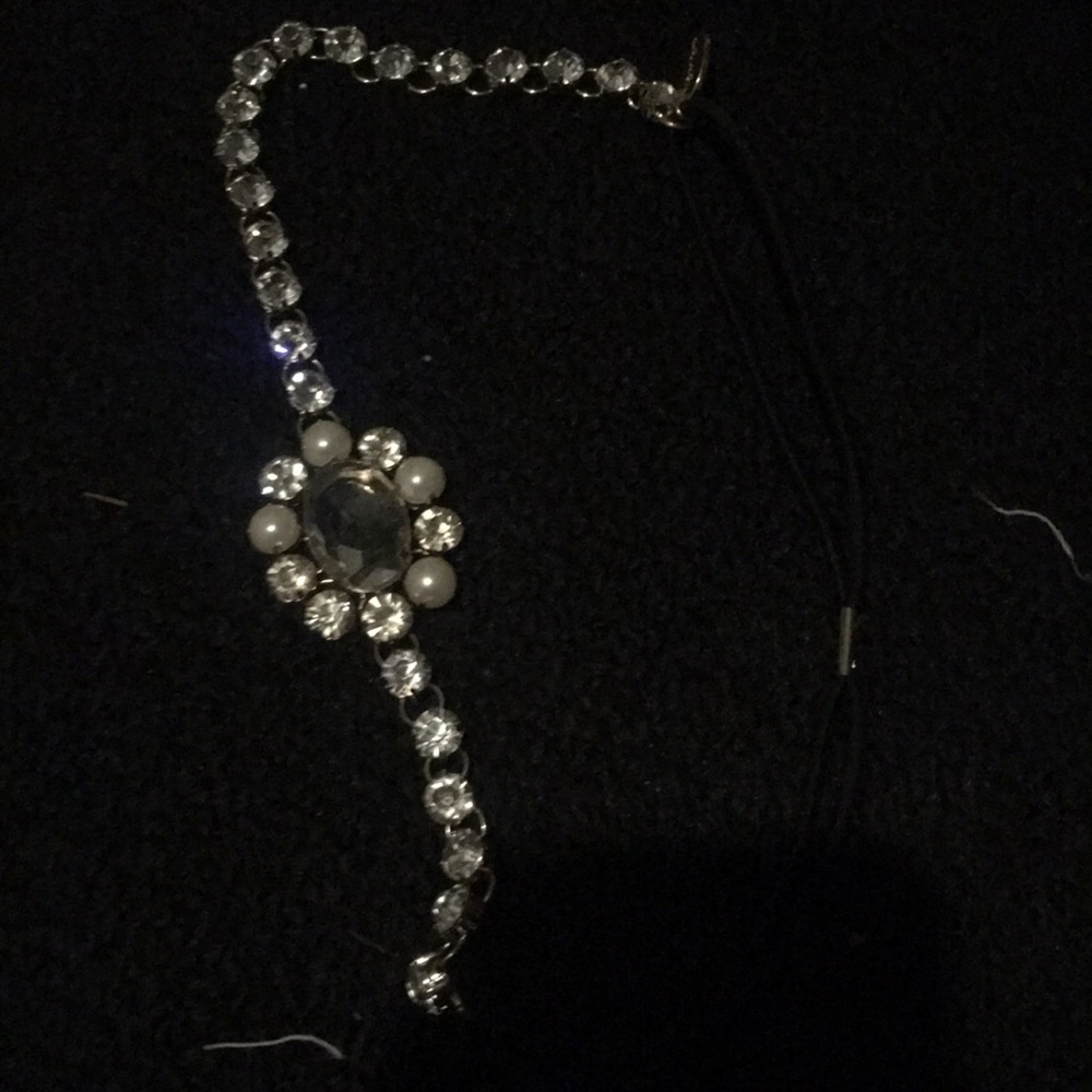 Bridal hair accessories